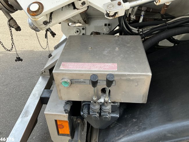 MAN  TGX 18.400 ADR trekker + Burg met Bekker LaGram Vacuüm ADR opbouw 30m³ (11)