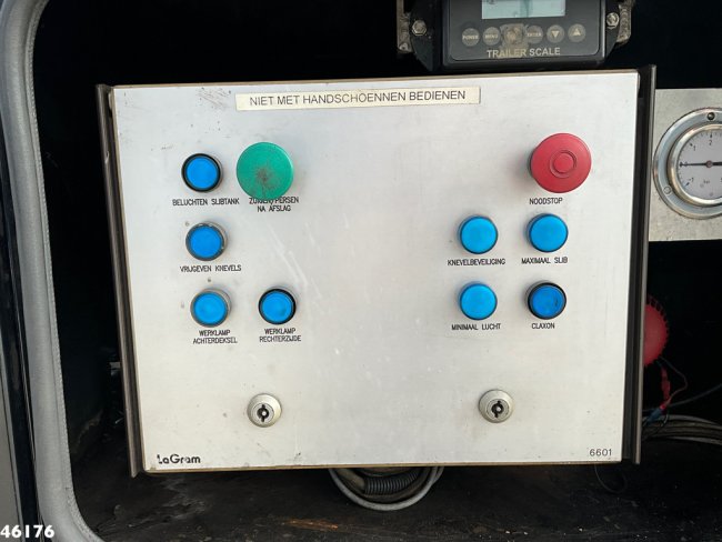 MAN  TGX 18.400 ADR trekker + Burg met Bekker LaGram Vacuüm ADR opbouw 30m³ (12)