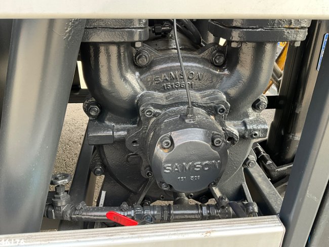 MAN  TGX 18.400 ADR trekker + Burg met Bekker LaGram Vacuüm ADR opbouw 30m³ (15)