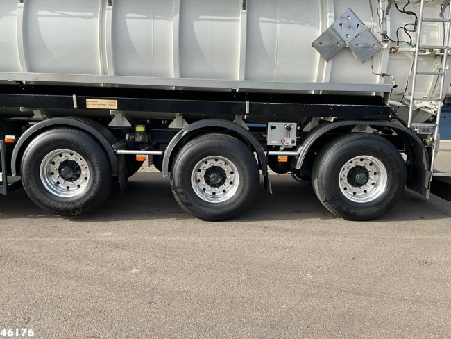 MAN  TGX 18.400 ADR trekker + Burg met Bekker LaGram Vacuüm ADR opbouw 30m³ (16)