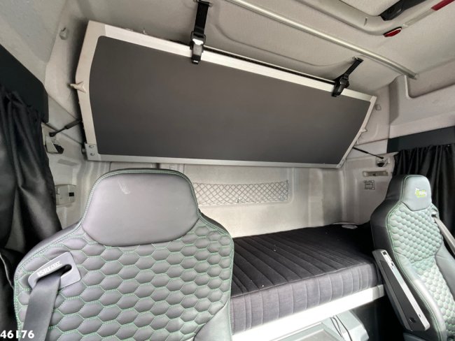 MAN  TGX 18.400 ADR trekker + Burg met Bekker LaGram Vacuüm ADR opbouw 30m³ (23)