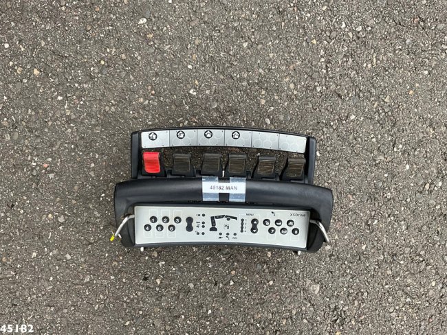 MAN  TGM 13.290 4x4 Hiab 9 Tonmeter laadkraan Just 222.472 km! (11)