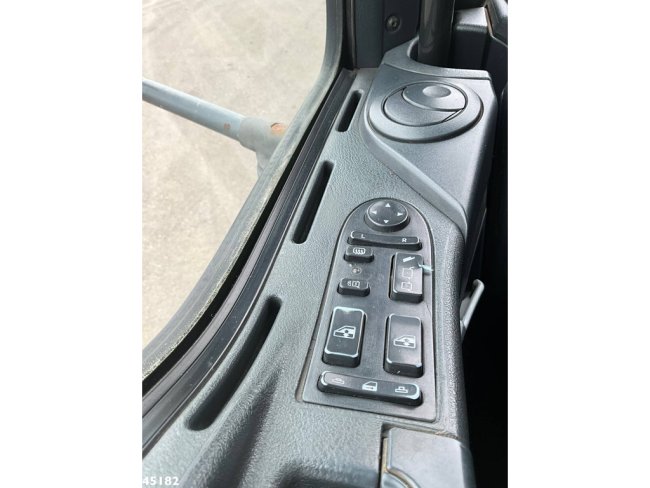 MAN  TGM 13.290 4x4 Hiab 9 Tonmeter laadkraan Just 222.472 km! (17)