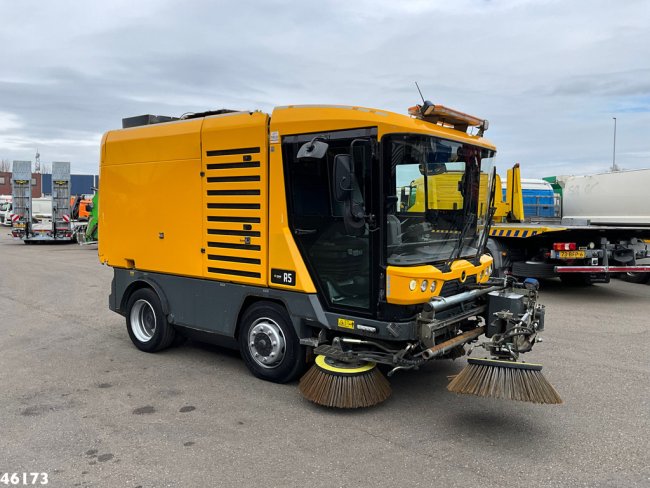 Ravo  540 with 3-rd brush (3)