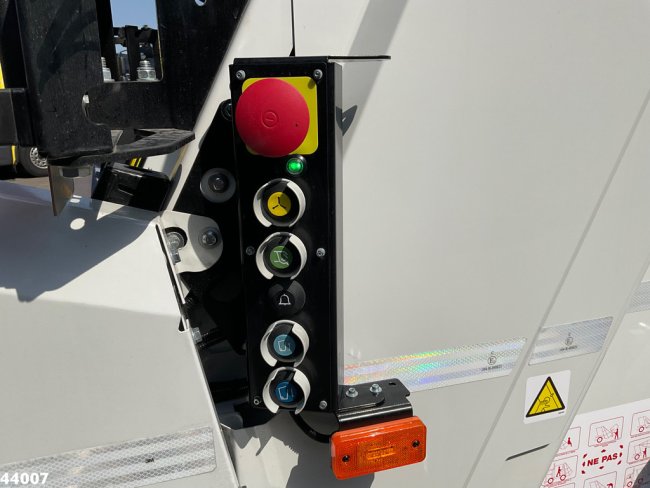 FUSO  Canter Terberg RosRoca 7m³ (8)