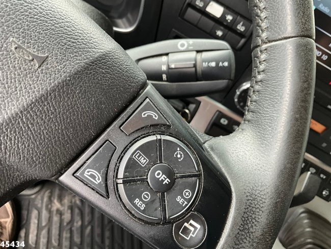 Mercedes-Benz  Arocs 3251 8x4 Euro 6 Retarder HMF 85 Tonmeter laadkraan Fly-Jib (16)