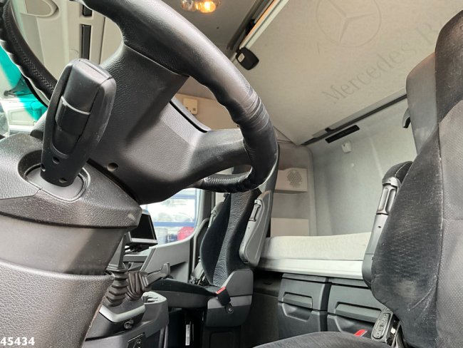 Mercedes-Benz  Arocs 3251 8x4 Euro 6 Retarder HMF 85 Tonmeter laadkraan Fly-Jib (13)