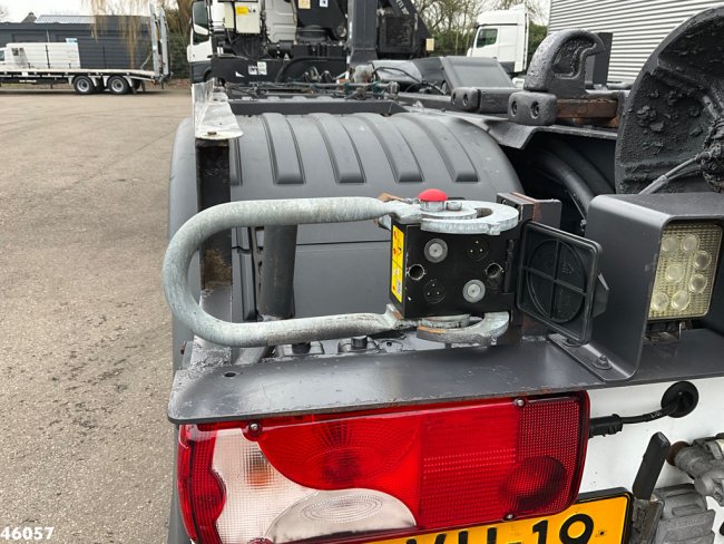 Scania  P 360 8x2 Hiab 21 Tonmeter laadkraan (8)