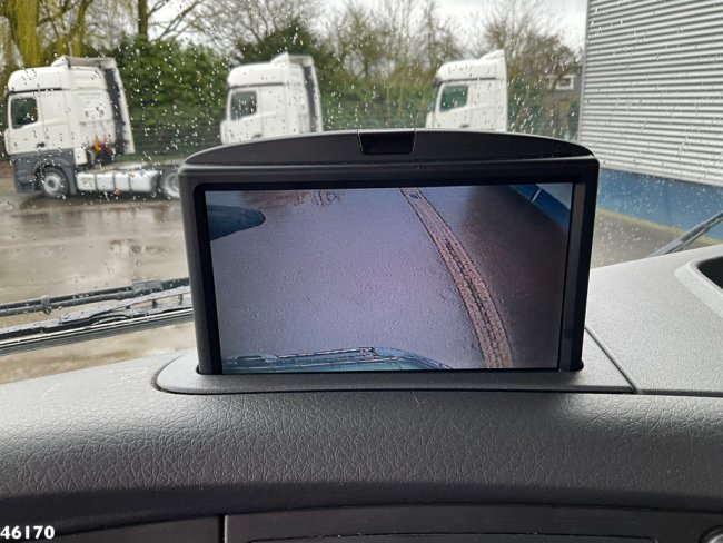 Volvo  FH 420 8x4 HMF 22 Tonmeter laadkraan (17)