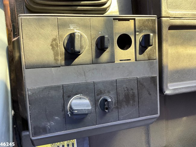 Mercedes-Benz  2638 AK V8 6x6 Manual Full steel suspension Meiller 10m³ kipper (12)