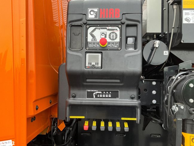 DAF  FAN XD 340 Hiab 23 Tonmeter laadkraan (6)