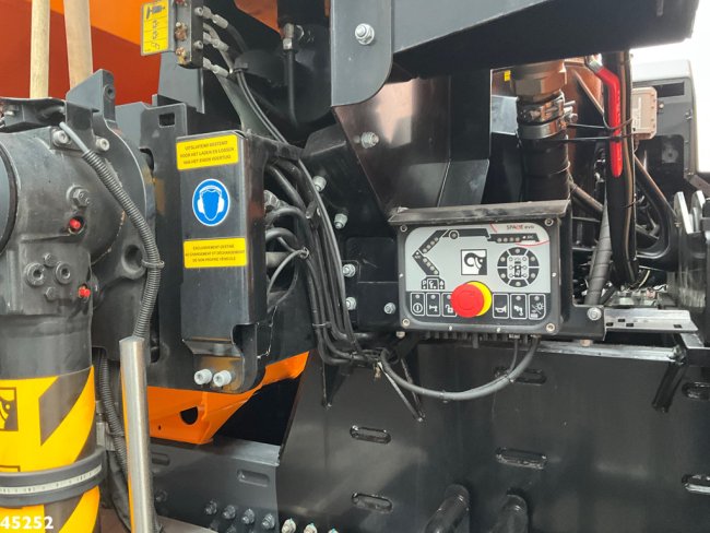 DAF  FAN XD 340 Hiab 23 Tonmeter laadkraan (7)