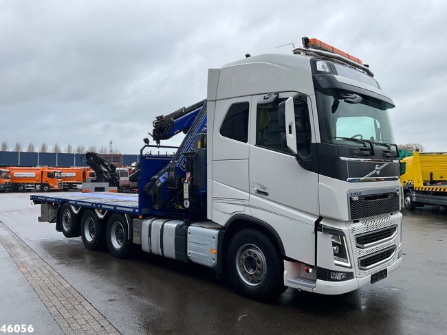 Volvo  FH 16.550 8x4 Euro 6 Fassi 42 Tonmeter laadkraan + Fly-Jib Just 236.666 km! (2)