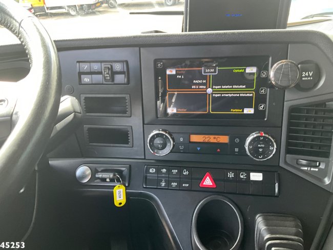 Mercedes-Benz  Arocs 3253 8x4 Hiab 105 Tonmeter laadkraan (19)