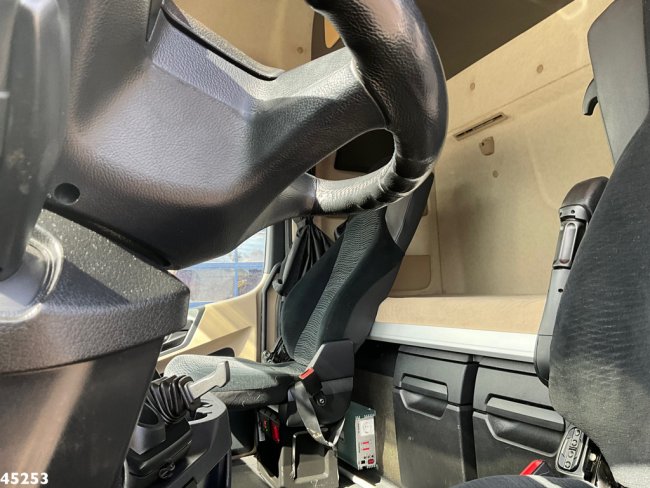 Mercedes-Benz  Arocs 3253 8x4 Hiab 105 Tonmeter laadkraan (21)