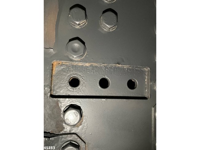 Mercedes-Benz  Arocs 3253 8x4 Hiab 105 Tonmeter laadkraan (32)