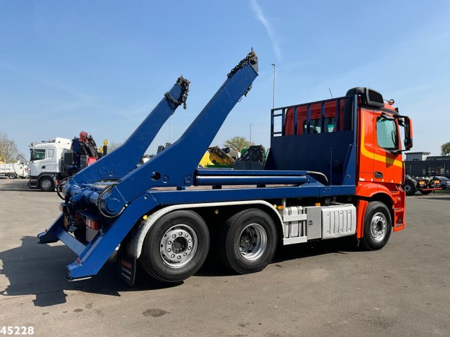 Mercedes-Benz  Antos 2542 6x2 Euro 6 Hyva 18 portaalarmsysteem (4)