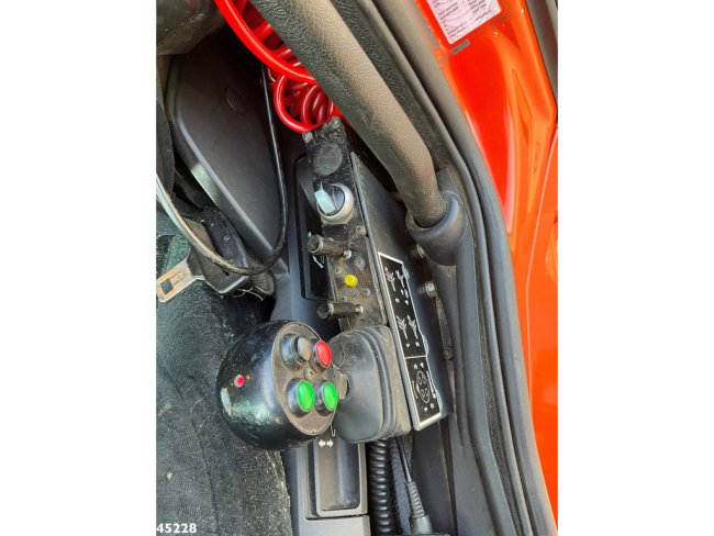 Mercedes-Benz  Antos 2542 6x2 Euro 6 Hyva 18 portaalarmsysteem (14)