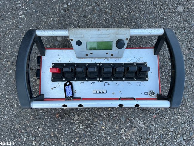 Iveco  Trakker AD410T41 Fassi 80 Tonmeter laadkraan + Fly-Jib Just 80.441 Km! (11)