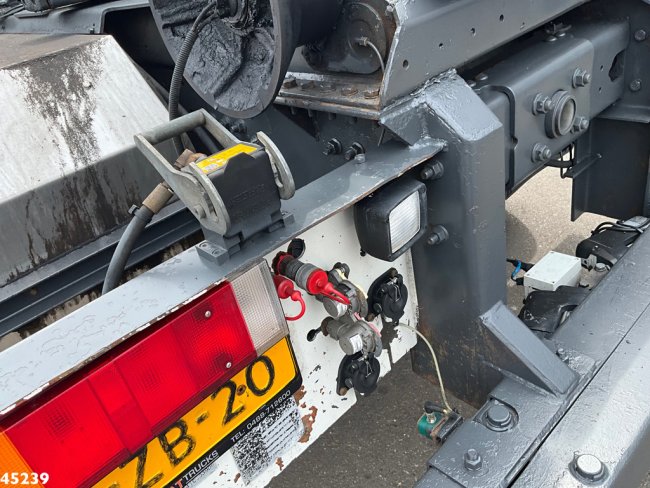 Ginaf  X 3232 S Euro 5 Manual Hiab 28 Tonmeter laadkraan (7)