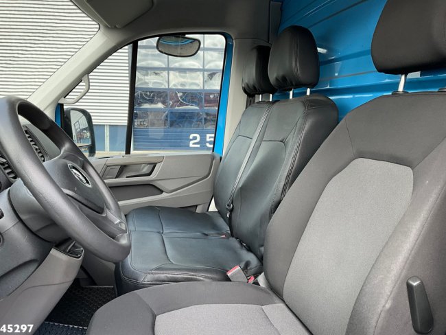 Volkswagen Crafter 35 2.0 TDI met Nieuwe Oprijcarrosserie (9)