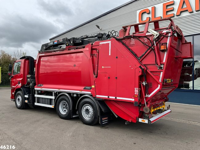 DAF  FAN CF 330 Euro 6 Hiab 24 Tonmeter laadkraan Just 94.745 km! (3)