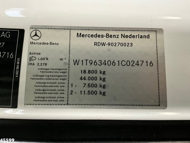 Mercedes-Benz  Actros 1842 Mega GigaSpace MirrorCam (18)