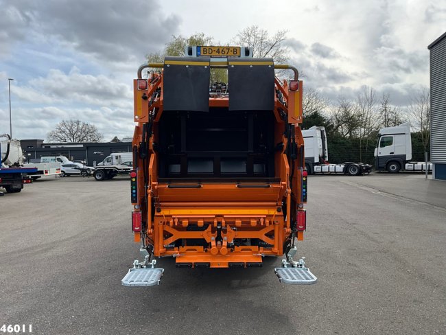 FUSO  Canter 9C18 Geesink 7m³ (4)