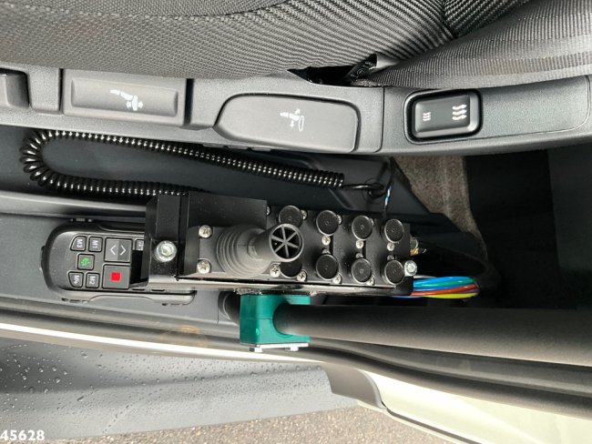 DAF  XLRASF5100G566077 (16)