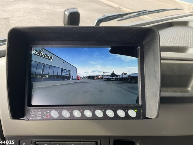 Volvo  Volvo FM 460 8x2 Hiab 25 Tonmeter laadkraan (20)