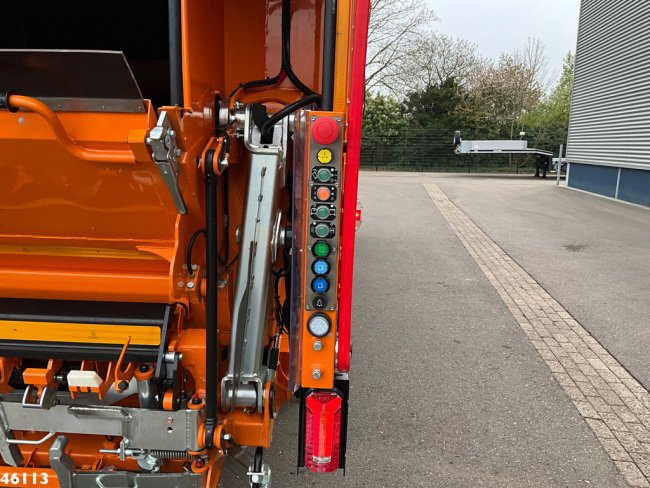 DAF  FAG XD 300 Euro 6 Geesink 17m³ (9)