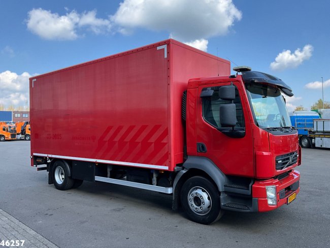 Volvo  FL 240 Just 286.877 km! Ex-brandweerwagen! (1)
