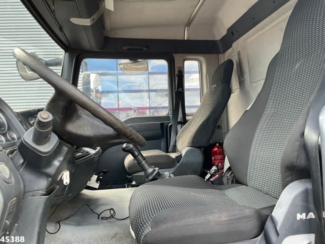 MAN  TGA 33.440 6x4 MTS Dino 8m³ Saugbagger Just 173.476 km! (12)