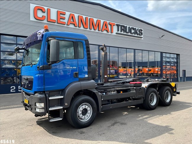 MAN  TGS 26.400 6x4 Manual Full Steel Just 327.817 km! (1)