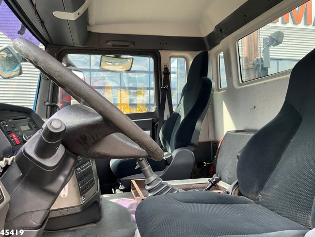 MAN  TGS 26.400 6x4 Manual Full Steel Just 327.817 km! (8)