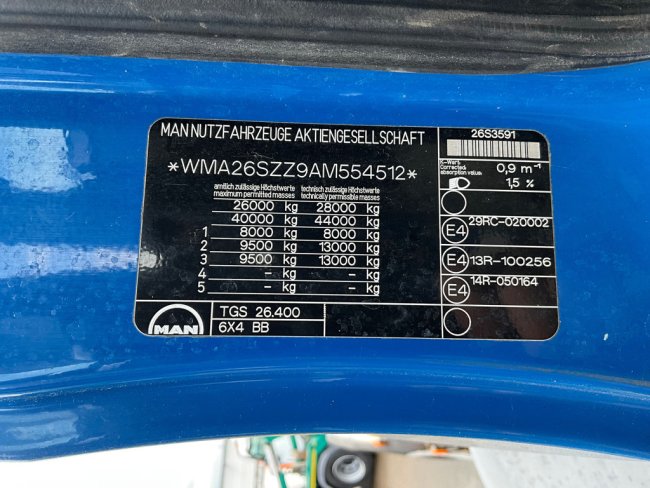 MAN  TGS 26.400 6x4 Manual Full Steel Just 327.817 km! (19)