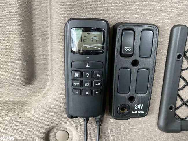 Scania  R490 8x2 Euro 6 Retarder HMF 85 Tonmeter laadkraan + Fly-jib (23)