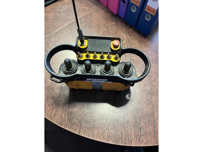 Volvo  FMX 420 6x4 Wiedemann 12m³ Combi kolkenzuiger (10)