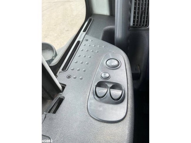 Iveco  Trakker 260T41 Euro 5 6x4 Full Steel Palfinger 36 Tm laadkraan Just 133.291 km! (17)