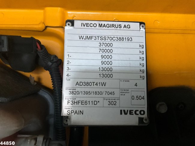 Iveco  Trakker AD380T41W 8x6 Euro 6 HMF 19 Tonmeter Z-kraan (22)