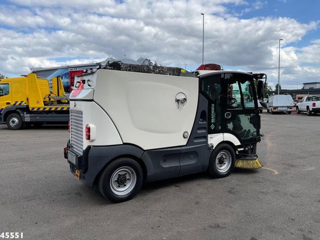 Mathieu  MC 210 Azura Flex Euro 6 (6)