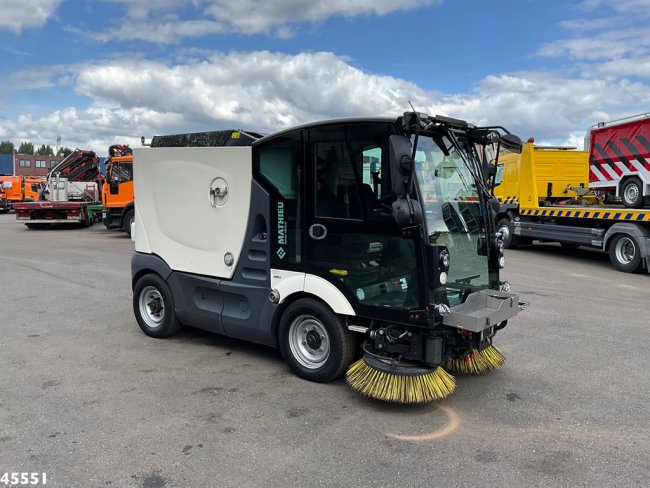 Mathieu  MC 210 Azura Flex Euro 6 (7)