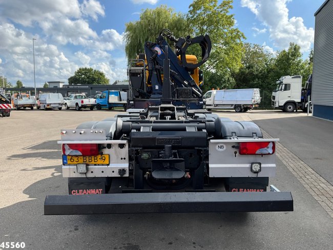 MAN  TGS 35.440 8x4 HMF 16 Tonmeter Z-kraan (2)