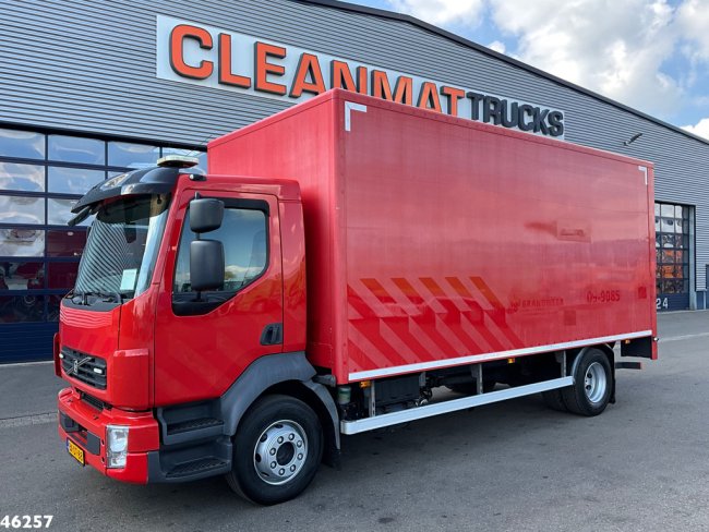 Volvo  FL 240 Just 286.877 km! Ex-brandweerwagen! (0)