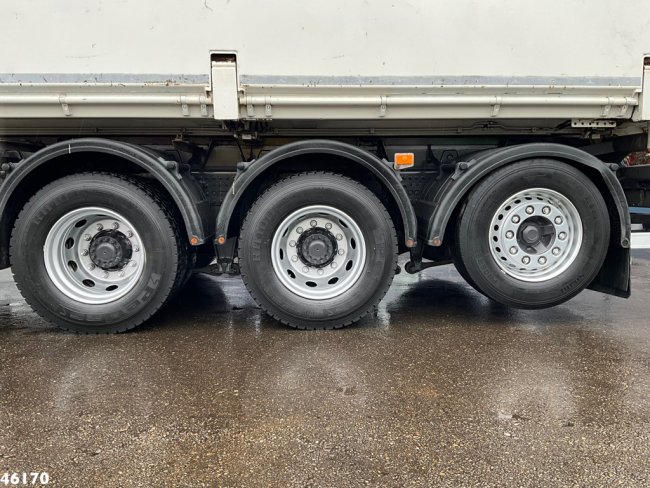 Volvo  FH 420 8x4 HMF 22 Tonmeter laadkraan (9)