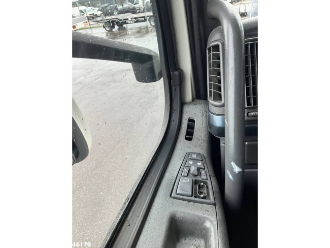 Volvo  FH 420 8x4 HMF 22 Tonmeter laadkraan (20)