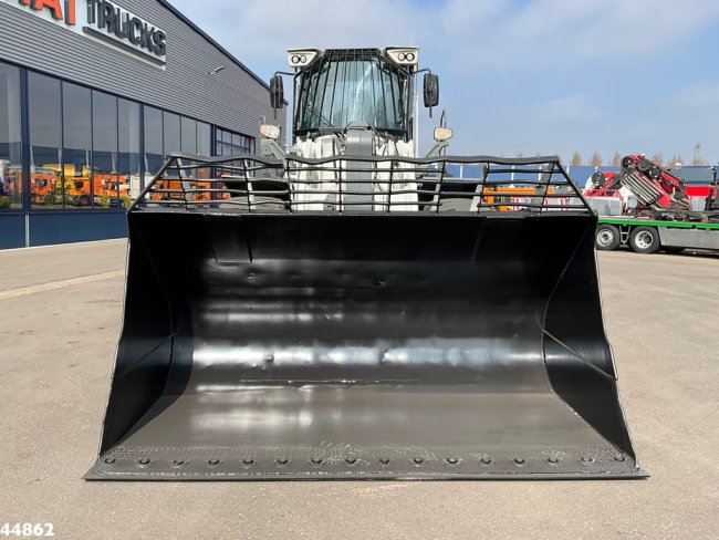 Liebherr  L566 Wheel loader (8)