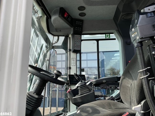 Liebherr  L566 Wheel loader (14)