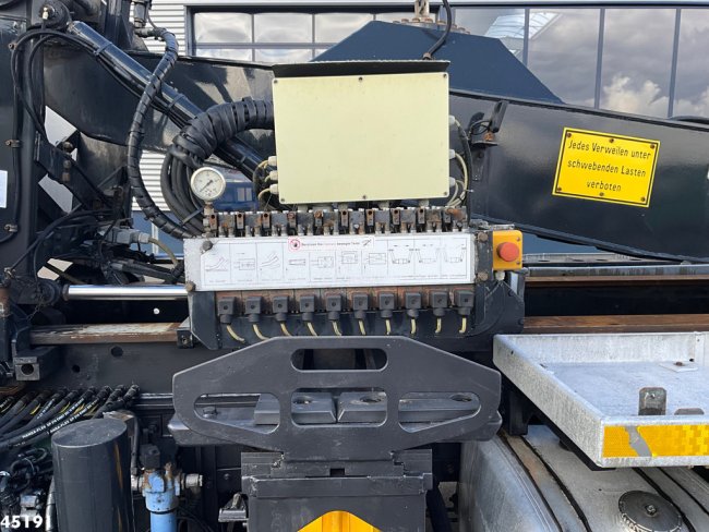 MAN  TGS 35.480 Euro 6 8x4 Deuringer Garagetransporter (11)