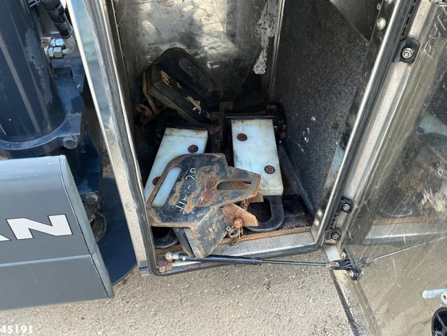 MAN  TGS 35.480 Euro 6 8x4 Deuringer Garagetransporter (16)